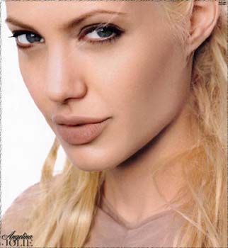 AngelinaJolie15